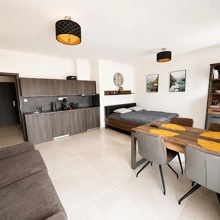 Rezidence Javor Apartamento *